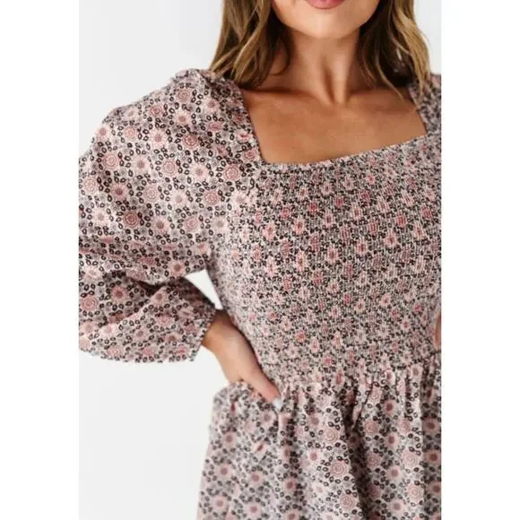 Hayden Smocked Puff Sleeve Floral Print Square Neck Peplum Blouse Women Sz S - Picture 3 of 9